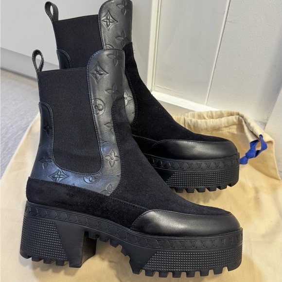 Louis Vuitton Black Laureate Suede leather black Ankle Boots - Picture 1 of 7